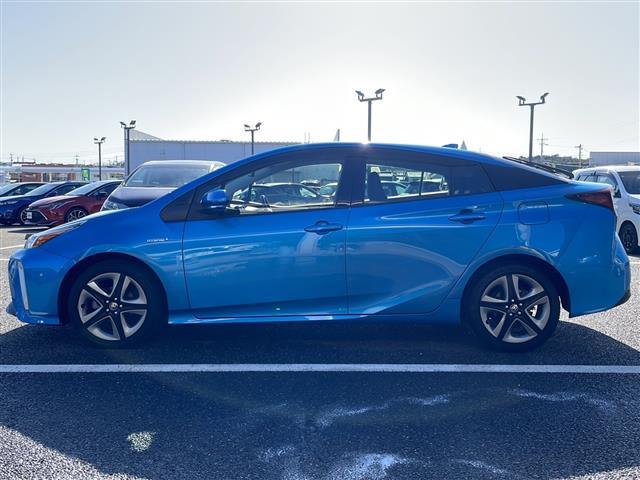 プリウス Ｓツーリングセレクション　純正９インチナビ（ＮＳＺＴ－Ｙ６８Ｔ）　フルセグＴＶ　Ｂｌｕｅｔｏｏｔｈ接続　バックカメラ　ドライブレコーダー☆シートヒーター　ビルトインＥＴＣ　レザーシート　トヨタセーフティセンス（22枚目）