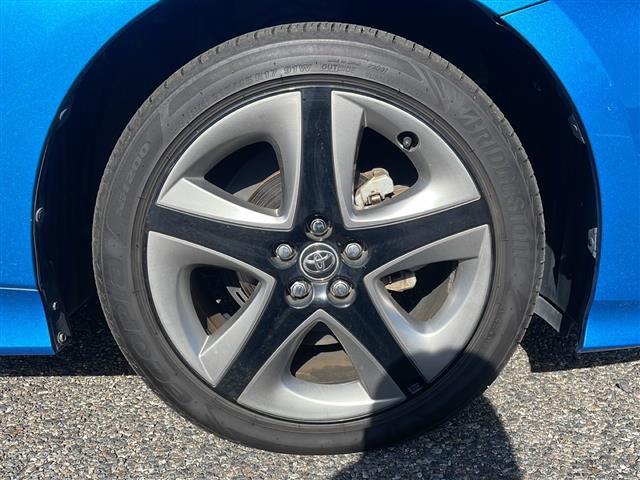 プリウス Ｓツーリングセレクション　純正９インチナビ（ＮＳＺＴ－Ｙ６８Ｔ）　フルセグＴＶ　Ｂｌｕｅｔｏｏｔｈ接続　バックカメラ　ドライブレコーダー☆シートヒーター　ビルトインＥＴＣ　レザーシート　トヨタセーフティセンス（39枚目）