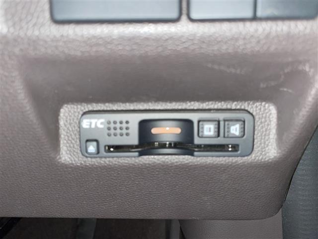 フリードハイブリッド ハイブリッド・Ｇホンダセンシング　純正Ｇａｔｈｅｒｓナビ　Ｂｌｕｅｔｏｏｔｈ　バックカメラ　ドライブレコーダー　両側パワースライドドア　ＬＥＤオートライト　スマートキー　ＥＴＣ　ステアリングスイッチ　スペアキー（4枚目）