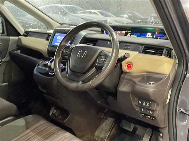 フリードハイブリッド ハイブリッド・Ｇホンダセンシング　純正Ｇａｔｈｅｒｓナビ　Ｂｌｕｅｔｏｏｔｈ　バックカメラ　ドライブレコーダー　両側パワースライドドア　ＬＥＤオートライト　スマートキー　ＥＴＣ　ステアリングスイッチ　スペアキー（18枚目）