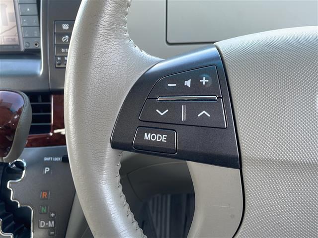 エスティマ ２．４アエラス　Ｇエディション　純正ナビ　フルセグＴＶ　ＣＤ／ＤＶＤ／Ｂｌｕｅｔｏｏｔｈ接続　純正フリップダウンモニター　バックカメラ　両側パワースライドドア　オットマン　クルーズコントロール　ビルトインＥＴＣ（10枚目）