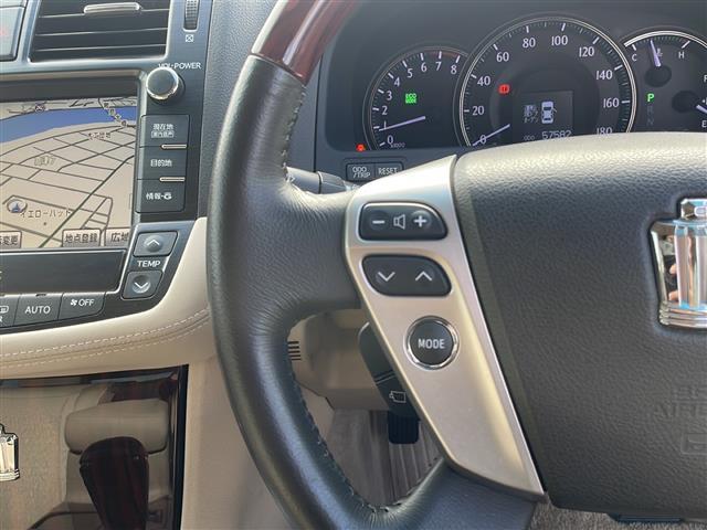 クラウン ロイヤルサルーン メーカーナビゲーションフルセグ CD DVDクルーズコントロールバックカメラD/N席パワーシートビルトインETC社外ドライブレコーダー純正フロアマット純正16インチアルミホイール(6枚目)