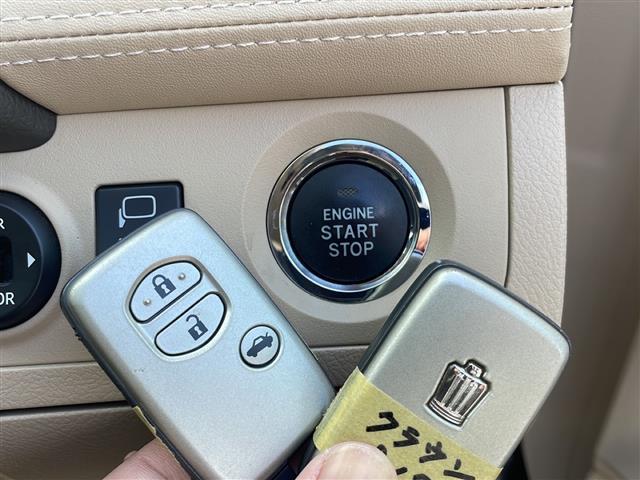 クラウン ロイヤルサルーン メーカーナビゲーションフルセグ CD DVDクルーズコントロールバックカメラD/N席パワーシートビルトインETC社外ドライブレコーダー純正フロアマット純正16インチアルミホイール(11枚目)