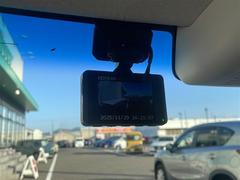 ����С����롼�פǤϼ��ץ᡼���������׼ּ�򤪼�갷�����Ƥ���ޤ��������󣴣���Ź�ޤκ߸ˤ��椫�餪���ͤ˥ԥå���ΰ������Ƥ��ޤ��� 4