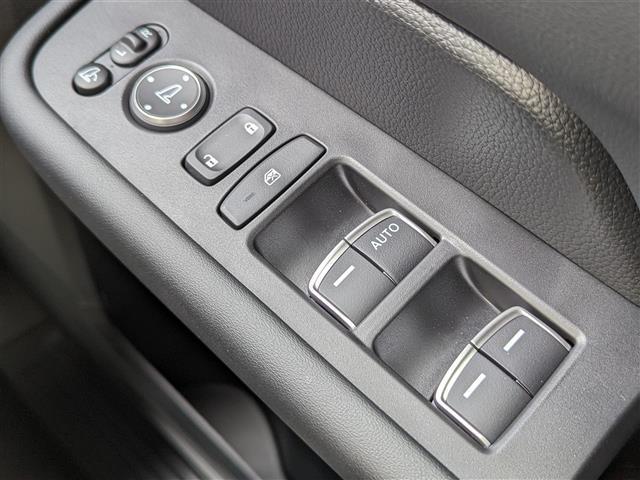 e:HEVスパーダ 登録済未使用車 ナビ装着用スペシャルパッケージ 両側電動スライドドア パワーバックドア シートヒーター ハーフレザーシート ホンダセンシング LEDライト パドルシフト レーダークルーズコントロール(30枚目)