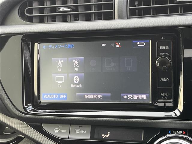 Ｘ－アーバン　禁煙車　純正ＳＤナビ　ＴＶ／Ｂｌｕｅｔｏｏｔｈ　バックカメラ　ハーフレザーシート　ＨＩＤヘッドライト　オートライト機能　ビルトインＥＴＣ　エアロ　ドライブレコーダー　プッシュスタート／スマートキー(4枚目)