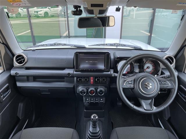 ジムニー ＸＣ　禁煙車　純正８型ナビ　ドラレコ　Ｂカメラ　ＥＴＣ　シートヒーター　ＬＥＤヘッドライト　純正フロアマット　クルーズコントロール　衝突軽減ブレーキ　レーンキープアシスト　プッシュスタート　スマートキー（2枚目）