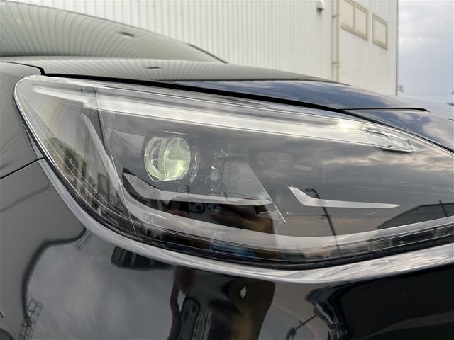 ヤリスクロス Z 禁煙車 全方位 パワーバックドア クルコン トヨタセーフティー シートヒーター オートホールド パワーシート LEDヘッドライト 前後コーナーセンサー Bluetooth 純正ディスプレイオーディオ(15枚目)