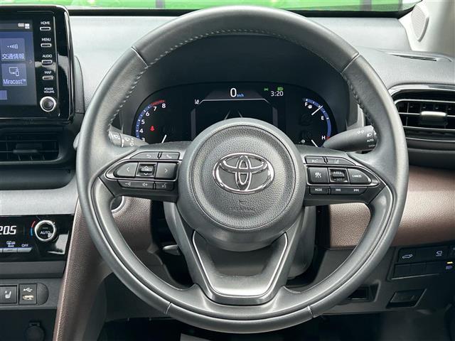 ヤリスクロス Z 禁煙車 全方位 パワーバックドア クルコン トヨタセーフティー シートヒーター オートホールド パワーシート LEDヘッドライト 前後コーナーセンサー Bluetooth 純正ディスプレイオーディオ(16枚目)