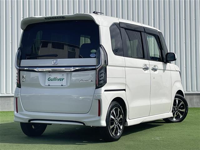Ｎ－ＢＯＸカスタム Ｇ・Ｌホンダセンシング　禁煙車　純正ナビ　両側パワースライドドア　バックカメラ　ビルトインＥＴＣ　ドライブレコーダー　レーンキープアシスト　レーダークルーズコントロール　ホンダセンシング　アイドリングストップ　オートライト（11枚目）