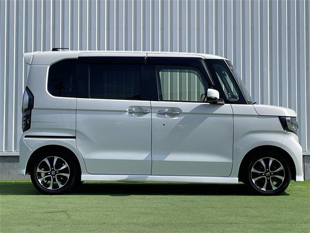 Ｎ－ＢＯＸカスタム Ｇ・Ｌホンダセンシング　禁煙車　純正ナビ　両側パワースライドドア　バックカメラ　ビルトインＥＴＣ　ドライブレコーダー　レーンキープアシスト　レーダークルーズコントロール　ホンダセンシング　アイドリングストップ　オートライト（12枚目）