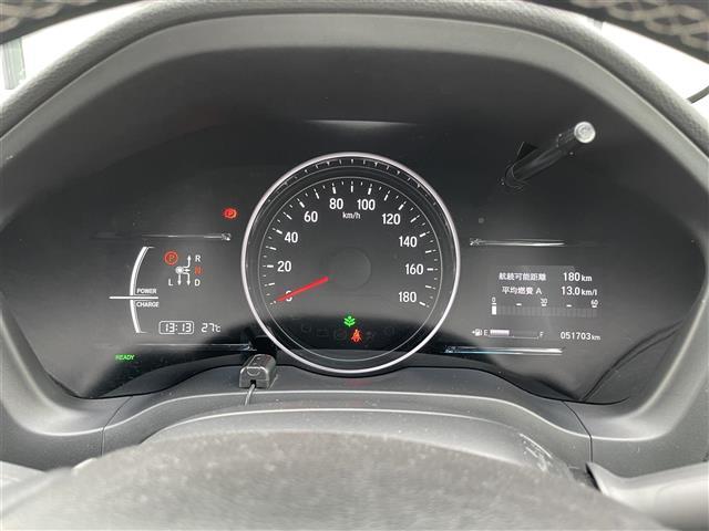 ヴェゼル ハイブリッド　禁煙車　純正８インチナビ　バックカメラ　追従型クルコン　ＬＥＤヘッドライト　ハーフレザーシート　前席シートヒーター　純正１８インチアルミ　アイドリングストップ　オートブレーキホールド　電子パーキング（15枚目）