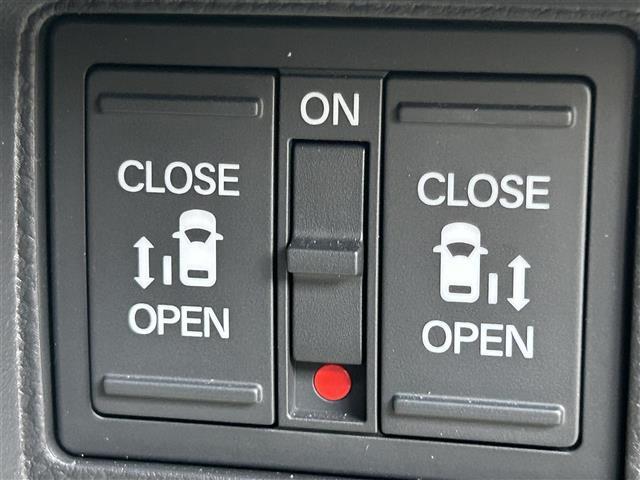 ステップワゴン ｅ：ＨＥＶスパーダ　プレミアムライン　禁煙車　純正ナビ　後席モニター　ホンダセンシング　全方位カメラ　ＢＳＭ　ＬＥＤライト　ハーフレザーシート　シートヒーター　両側パワスラ　電動リアゲート　電子パーキング　オートブレーキホールド　ＥＴＣ（5枚目）
