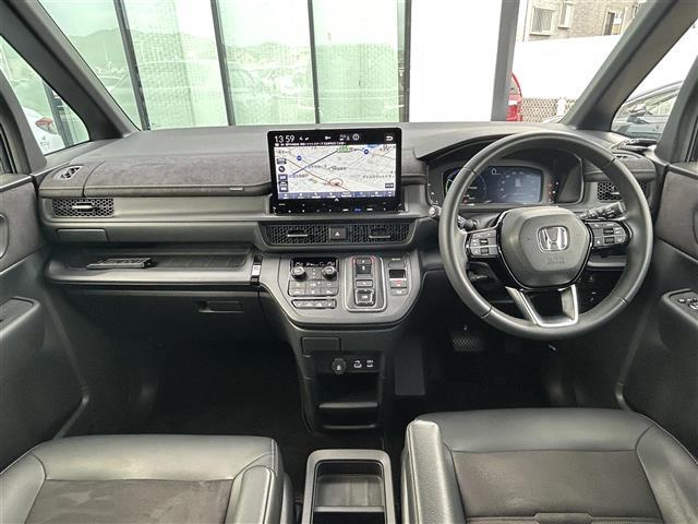 ステップワゴン ｅ：ＨＥＶスパーダ　プレミアムライン　禁煙車　純正ナビ　後席モニター　ホンダセンシング　全方位カメラ　ＢＳＭ　ＬＥＤライト　ハーフレザーシート　シートヒーター　両側パワスラ　電動リアゲート　電子パーキング　オートブレーキホールド　ＥＴＣ（42枚目）
