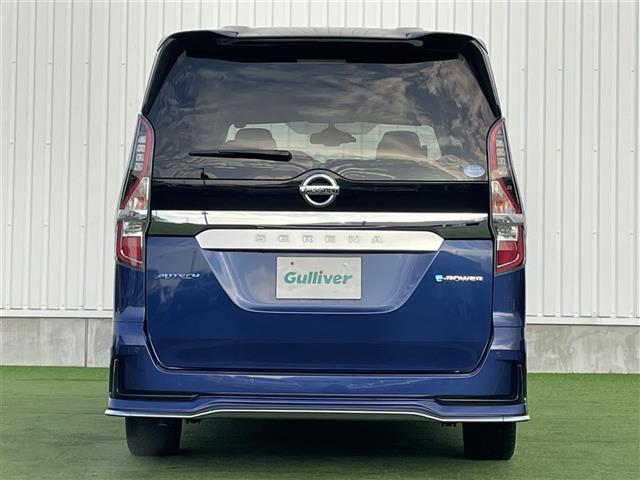 セレナ e-パワー オーテック セーフティパッケージ 禁煙車 エマージェンシーブレーキ 純正ナビ10インチナビ フルセグTV プロパイロット アラウンドビューモニター ブラインド 両側パワスラ ハンズフリーオートスライドドア ドラレコ ETC Pスタート(5枚目)