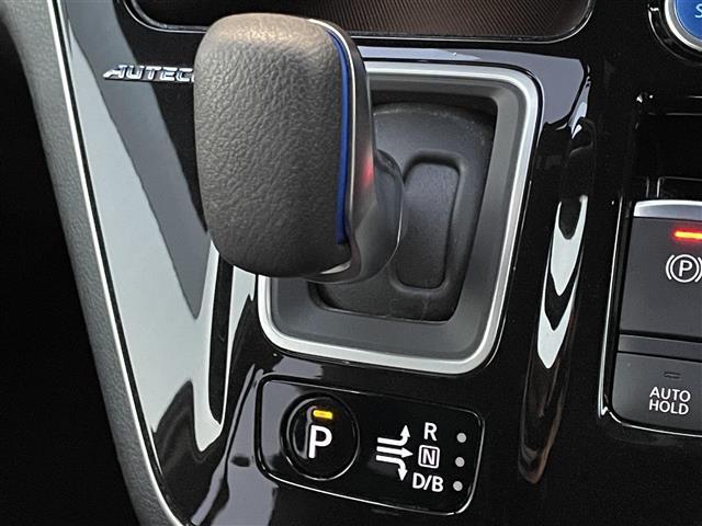 セレナ e-パワー オーテック セーフティパッケージ 禁煙車 エマージェンシーブレーキ 純正ナビ10インチナビ フルセグTV プロパイロット アラウンドビューモニター ブラインド 両側パワスラ ハンズフリーオートスライドドア ドラレコ ETC Pスタート(25枚目)