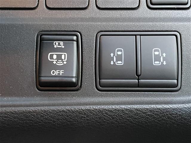 セレナ e-パワー オーテック セーフティパッケージ 禁煙車 エマージェンシーブレーキ 純正ナビ10インチナビ フルセグTV プロパイロット アラウンドビューモニター ブラインド 両側パワスラ ハンズフリーオートスライドドア ドラレコ ETC Pスタート(26枚目)