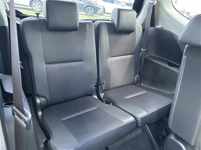 シエンタ Ｇ　クエロ　禁煙車　両側電動ドア　７型ナビ　バックカメラ　衝突軽減ブレーキ　レーンキープ　オートマチックハイビーム　ハーフレザーシート　革巻きステアリング　ステアリングスイッチ　ＬＥＤライト　フォグライト　ＥＴＣ（31枚目）