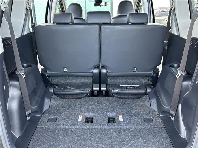 シエンタ Ｇ　クエロ　禁煙車　両側電動ドア　７型ナビ　バックカメラ　衝突軽減ブレーキ　レーンキープ　オートマチックハイビーム　ハーフレザーシート　革巻きステアリング　ステアリングスイッチ　ＬＥＤライト　フォグライト　ＥＴＣ（34枚目）