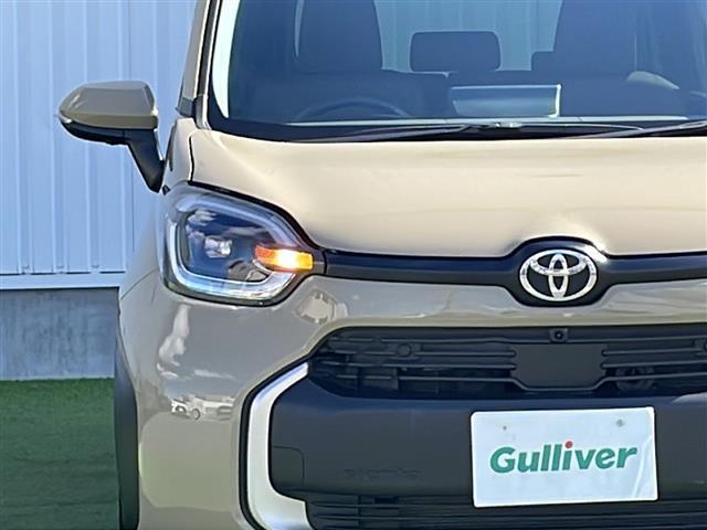 シエンタ ハイブリッドＺ　禁煙車　純正９型ナビ　パノラミックビューモニター　両側電動ドア　シートヒーター　レーダークルーズコントロール　ステアリングヒーター　ブラインドスポットモニター　プリクラッシュセーフティ　ＥＴＣ２．０（8枚目）