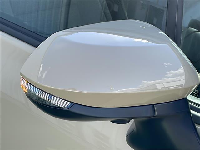 シエンタ ハイブリッドＺ　禁煙車　純正９型ナビ　パノラミックビューモニター　両側電動ドア　シートヒーター　レーダークルーズコントロール　ステアリングヒーター　ブラインドスポットモニター　プリクラッシュセーフティ　ＥＴＣ２．０（12枚目）