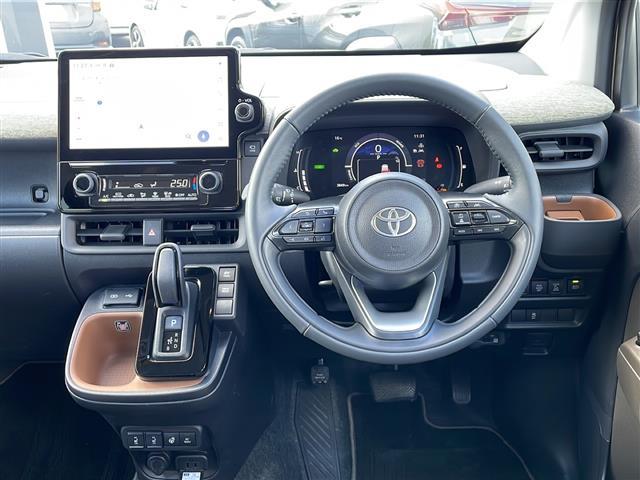 シエンタ ハイブリッドＺ　禁煙車　純正９型ナビ　パノラミックビューモニター　両側電動ドア　シートヒーター　レーダークルーズコントロール　ステアリングヒーター　ブラインドスポットモニター　プリクラッシュセーフティ　ＥＴＣ２．０（13枚目）