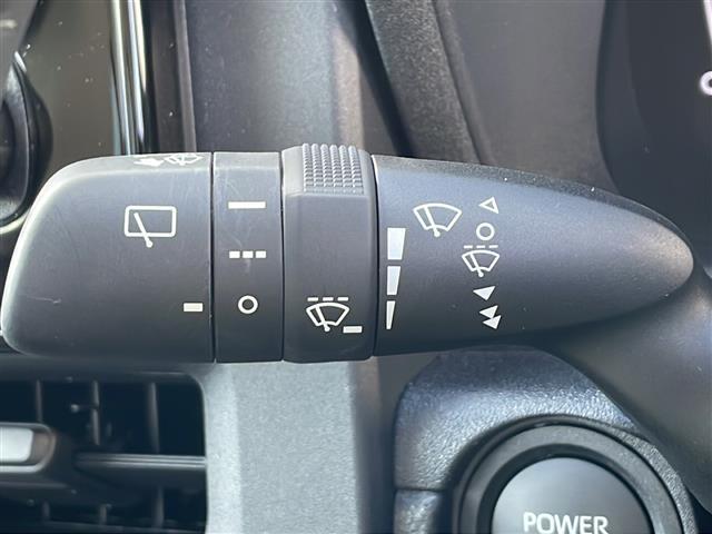 シエンタ ハイブリッドＺ　禁煙車　純正９型ナビ　パノラミックビューモニター　両側電動ドア　シートヒーター　レーダークルーズコントロール　ステアリングヒーター　ブラインドスポットモニター　プリクラッシュセーフティ　ＥＴＣ２．０（16枚目）