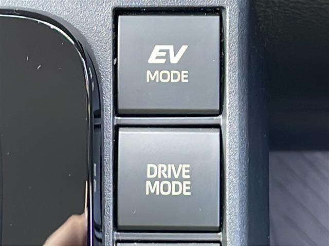 シエンタ ハイブリッドＺ　禁煙車　純正９型ナビ　パノラミックビューモニター　両側電動ドア　シートヒーター　レーダークルーズコントロール　ステアリングヒーター　ブラインドスポットモニター　プリクラッシュセーフティ　ＥＴＣ２．０（27枚目）