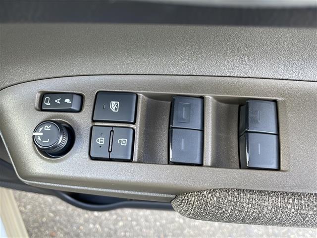 シエンタ ハイブリッドＺ　禁煙車　純正９型ナビ　パノラミックビューモニター　両側電動ドア　シートヒーター　レーダークルーズコントロール　ステアリングヒーター　ブラインドスポットモニター　プリクラッシュセーフティ　ＥＴＣ２．０（34枚目）