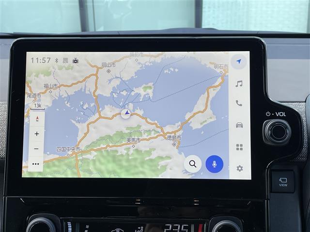 シエンタ ハイブリッドＺ　禁煙車　トヨタセーフティセンス　純正１０．５ナビ　パノラミックビューモニター　両側電動スライドドア　ＬＥＤオートライト　革巻ハンドル　純正アルミ　コーナーセンサー　シートヒーター　ステアリングヒーター（2枚目）