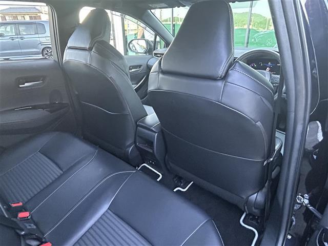 カローラツーリング ハイブリッド ダブルバイビー 禁煙車 純正9型ディスプレイオーディオ トヨタセーフティーセンス バックカメラ ブラインドスポットモニター 革巻きステアリング ステアリングヒーター シートヒーター エアーシート LEDヘッドライト(16枚目)