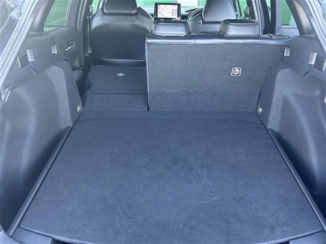 カローラツーリング ハイブリッド ダブルバイビー 禁煙車 純正9型ディスプレイオーディオ トヨタセーフティーセンス バックカメラ ブラインドスポットモニター 革巻きステアリング ステアリングヒーター シートヒーター エアーシート LEDヘッドライト(19枚目)