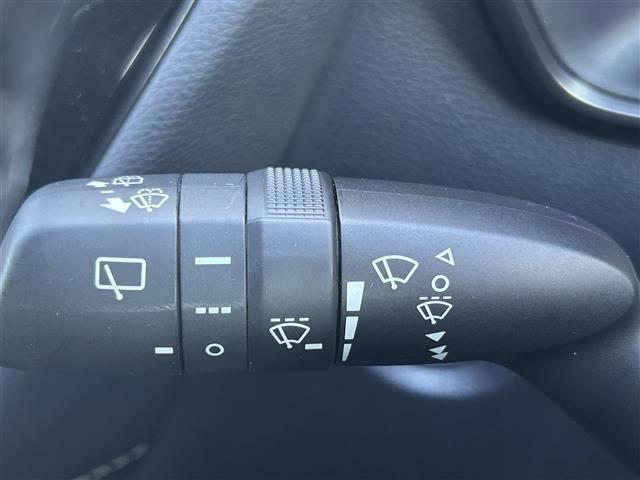 カローラツーリング ハイブリッド ダブルバイビー 禁煙車 純正9型ディスプレイオーディオ トヨタセーフティーセンス バックカメラ ブラインドスポットモニター 革巻きステアリング ステアリングヒーター シートヒーター エアーシート LEDヘッドライト(27枚目)