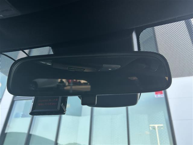 カローラツーリング ハイブリッド ダブルバイビー 禁煙車 純正9型ディスプレイオーディオ トヨタセーフティーセンス バックカメラ ブラインドスポットモニター 革巻きステアリング ステアリングヒーター シートヒーター エアーシート LEDヘッドライト(34枚目)