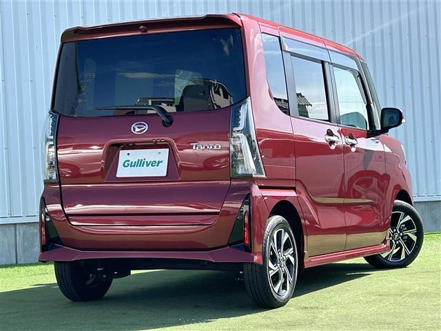 タント カスタムＸ　禁煙車　スマートアシスト　純正７型ナビ　フルセグＴＶ　バックカメラ　両側パワースライドドア　ハーフレザーシート　シートヒーター　ステアリングリモコン　プッシュスタート　スマートキー　純正フロアマット（10枚目）