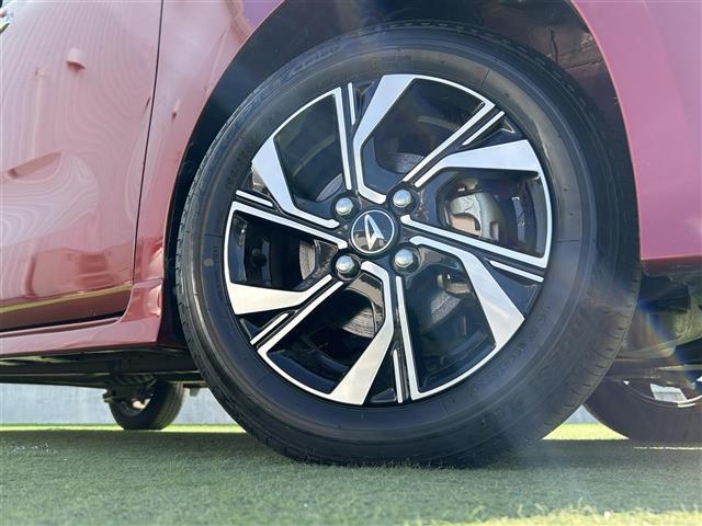 タント カスタムＸ　禁煙車　スマートアシスト　純正７型ナビ　フルセグＴＶ　バックカメラ　両側パワースライドドア　ハーフレザーシート　シートヒーター　ステアリングリモコン　プッシュスタート　スマートキー　純正フロアマット（16枚目）