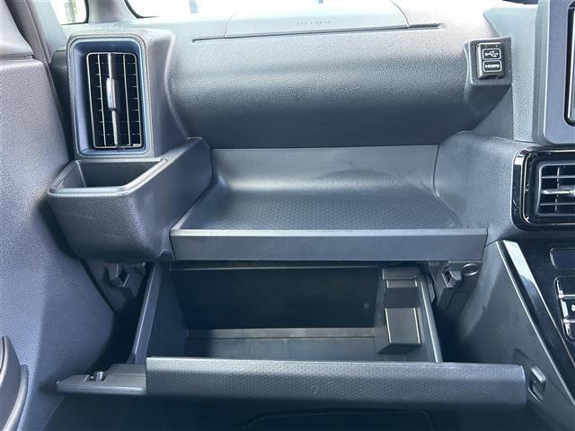 タント カスタムＸ　禁煙車　スマートアシスト　純正７型ナビ　フルセグＴＶ　バックカメラ　両側パワースライドドア　ハーフレザーシート　シートヒーター　ステアリングリモコン　プッシュスタート　スマートキー　純正フロアマット（32枚目）