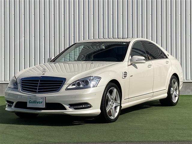 Sクラス S350 ブルーエフィシェンシー グランドED 禁煙車 純正HDDナビ バックカメラ サンルーフ ブラックレザーシート パワーシート シートヒーター クルコン 木目革巻きコンビステア HIDオートライト リアフォグ パドルシフト 純19インチAW(7枚目)