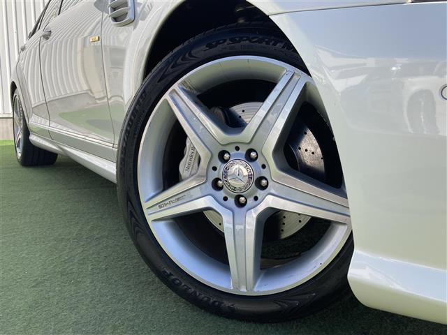 Sクラス S350 ブルーエフィシェンシー グランドED 禁煙車 純正HDDナビ バックカメラ サンルーフ ブラックレザーシート パワーシート シートヒーター クルコン 木目革巻きコンビステア HIDオートライト リアフォグ パドルシフト 純19インチAW(13枚目)