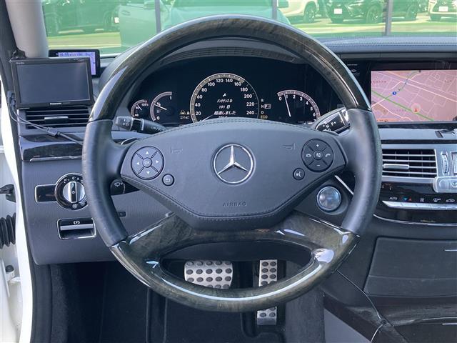 Sクラス S350 ブルーエフィシェンシー グランドED 禁煙車 純正HDDナビ バックカメラ サンルーフ ブラックレザーシート パワーシート シートヒーター クルコン 木目革巻きコンビステア HIDオートライト リアフォグ パドルシフト 純19インチAW(18枚目)
