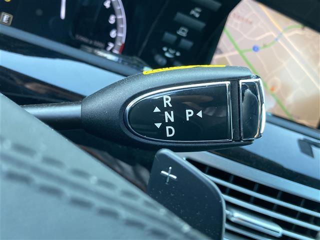 Sクラス S350 ブルーエフィシェンシー グランドED 禁煙車 純正HDDナビ バックカメラ サンルーフ ブラックレザーシート パワーシート シートヒーター クルコン 木目革巻きコンビステア HIDオートライト リアフォグ パドルシフト 純19インチAW(23枚目)