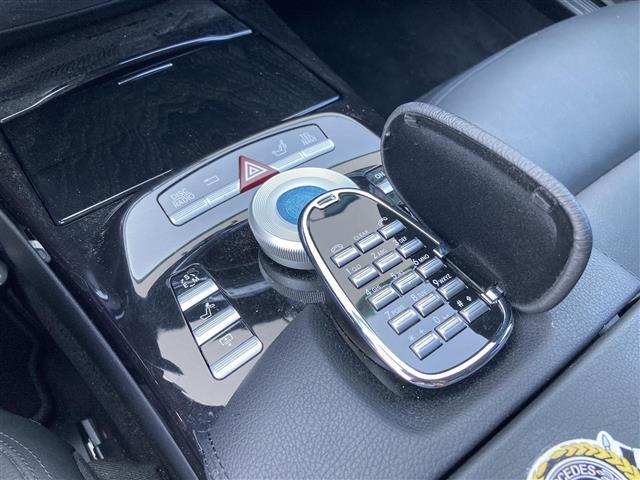 Sクラス S350 ブルーエフィシェンシー グランドED 禁煙車 純正HDDナビ バックカメラ サンルーフ ブラックレザーシート パワーシート シートヒーター クルコン 木目革巻きコンビステア HIDオートライト リアフォグ パドルシフト 純19インチAW(27枚目)