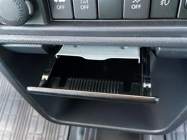 スーパーキャリイ X 禁煙 デュアルカメラブレーキサポート 社外7型メモリナビ フルセグTV Bluetooth バックカメラ 誤発進抑制機能 先行車発進お知らせ機能 後方誤発進抑制機能 横滑り防止システム 荷台ゴムマット(24枚目)