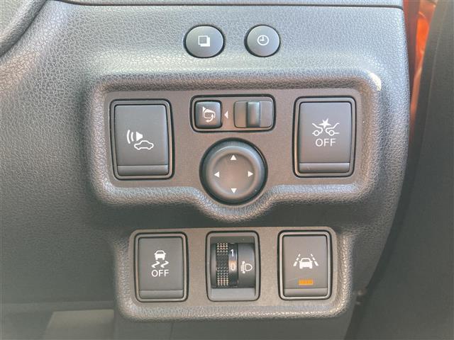 ノート ｅ－パワー　Ｘ　禁煙車　純正ＳＤナビ　アラウンドビューモニター　エマージェンシーブレーキ　車線逸脱警報　クリアランスソナー　インテリジェントルームミラー　踏み間違い衝突防止　フルセグＴＶ　Ｂｌｕｅｔｏｏｔｈ　ＥＴＣ（4枚目）