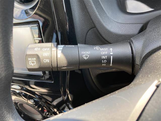 ノート ｅ－パワー　Ｘ　禁煙車　純正ＳＤナビ　アラウンドビューモニター　エマージェンシーブレーキ　車線逸脱警報　クリアランスソナー　インテリジェントルームミラー　踏み間違い衝突防止　フルセグＴＶ　Ｂｌｕｅｔｏｏｔｈ　ＥＴＣ（25枚目）