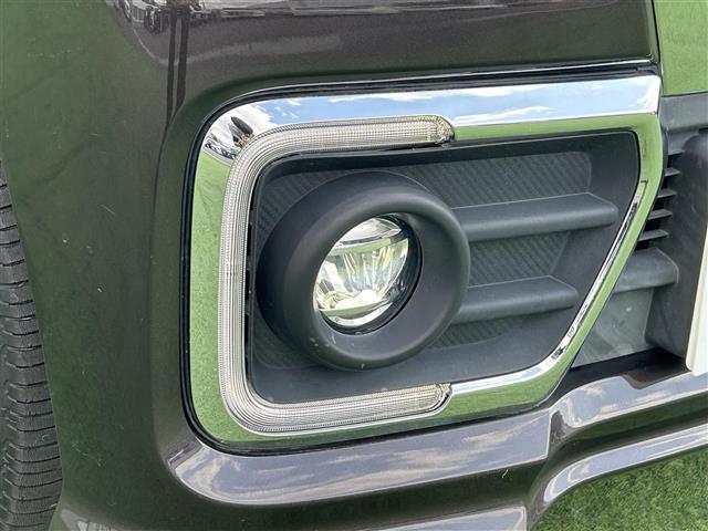 スペーシアカスタム ハイブリッドXS 禁煙車 ケンウッド7型ナビ スズキセーフティーセンス 両側電動ドア 運転席シートヒーター ハーフレザーシート HUD LEDヘッドライト 革巻きステア ステリモ ETC スマートキー プッシュスタート(17枚目)