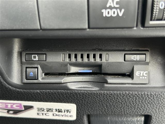 アクア G 純正ナビ機能付ディスプレイオーディオ バックカメラ トヨタセーフティセンス レーダークルーズコントロール レーントレーシングアシスト クリアランスソナー 100V電源 ドライブレコーダー ETC LE(31枚目)