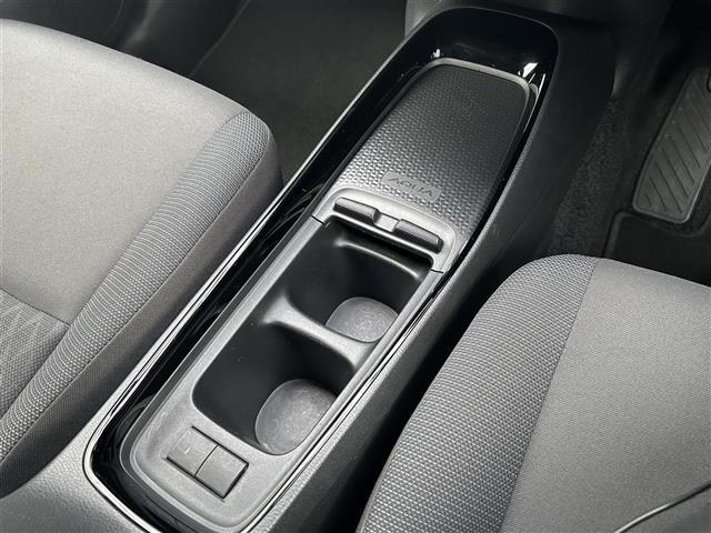 アクア G 純正ナビ機能付ディスプレイオーディオ バックカメラ トヨタセーフティセンス レーダークルーズコントロール レーントレーシングアシスト クリアランスソナー 100V電源 ドライブレコーダー ETC LE(34枚目)