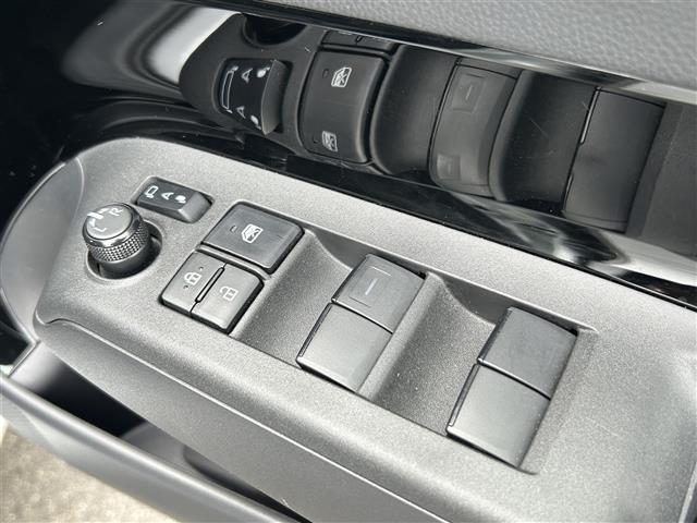 アクア G 純正ナビ機能付ディスプレイオーディオ バックカメラ トヨタセーフティセンス レーダークルーズコントロール レーントレーシングアシスト クリアランスソナー 100V電源 ドライブレコーダー ETC LE(40枚目)