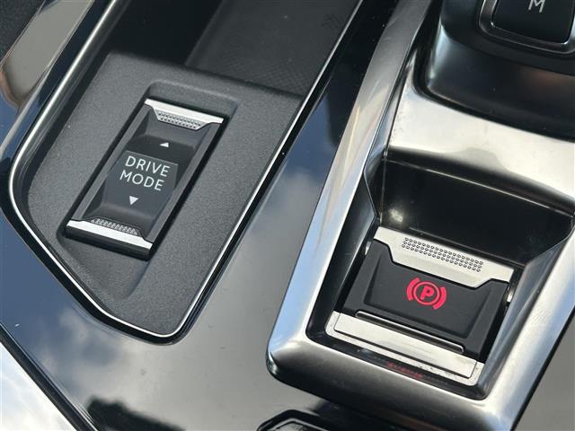 5008 GT ブルーHDi 禁煙車 360°ビジョン クルーズコントロール LEDヘッドライト フロントシートヒーター D席パワーシート シートメモリー パワーバックドア ブラインドスポットモニター 革巻きステアリング ETC(32枚目)